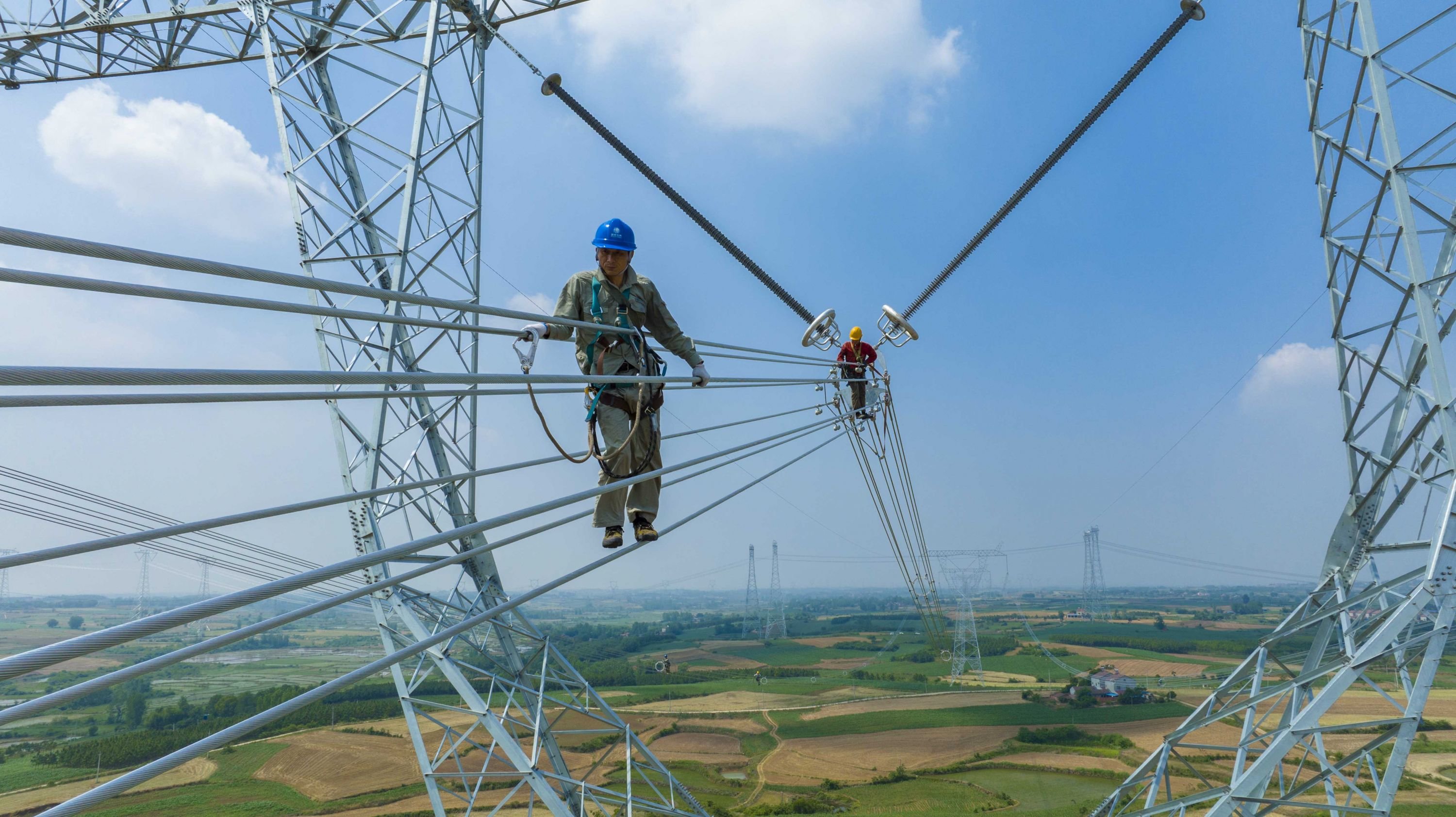 荊門-武漢特高壓工程 我國獨有的‘黑科技’點亮電力新篇章